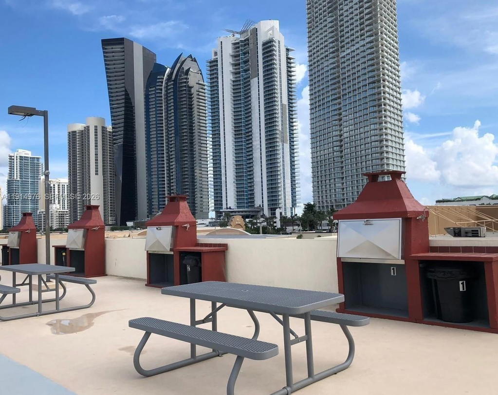 Real estate property located at 17021 Bay Rd #803, Miami-dade, Plaza Of Americas Condo P, Sunny Isles Beach, FL