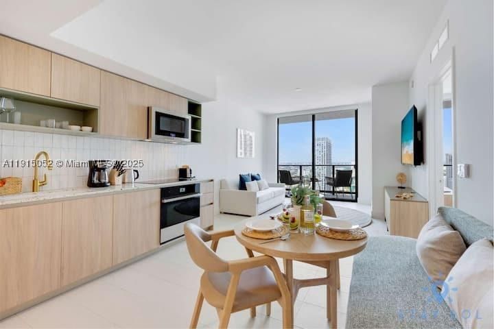 Real estate property located at 159 6th St #3004, Miami-dade, Natiivo / Gale Residences, Miami, FL