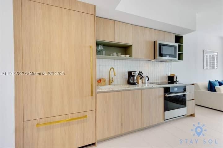 Real estate property located at 159 6th St #3004, Miami-dade, Natiivo / Gale Residences, Miami, FL