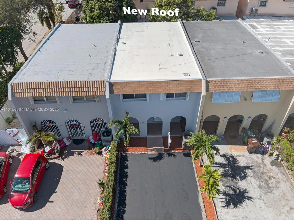 Real estate property located at 6822 2nd Ln, Miami-dade, Palm Springs Villas 3rd A, Hialeah, FL