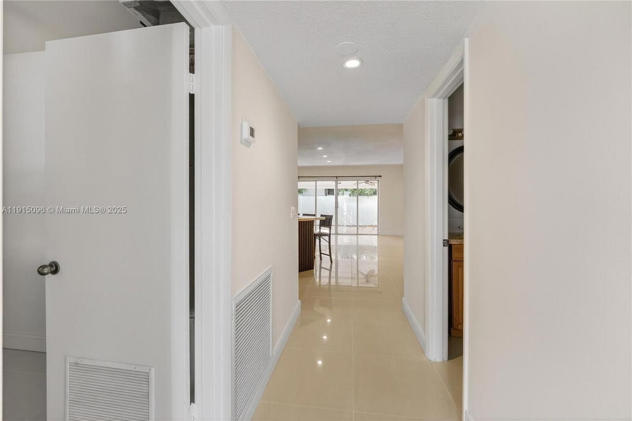 Real estate property located at 6822 2nd Ln, Miami-dade, Palm Springs Villas 3rd A, Hialeah, FL