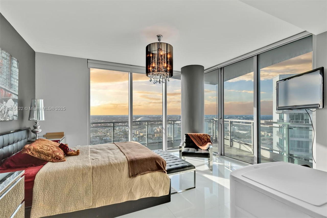 Real estate property located at 92 3rd St #4510, Miami-dade, Mint Condo, Miami, FL