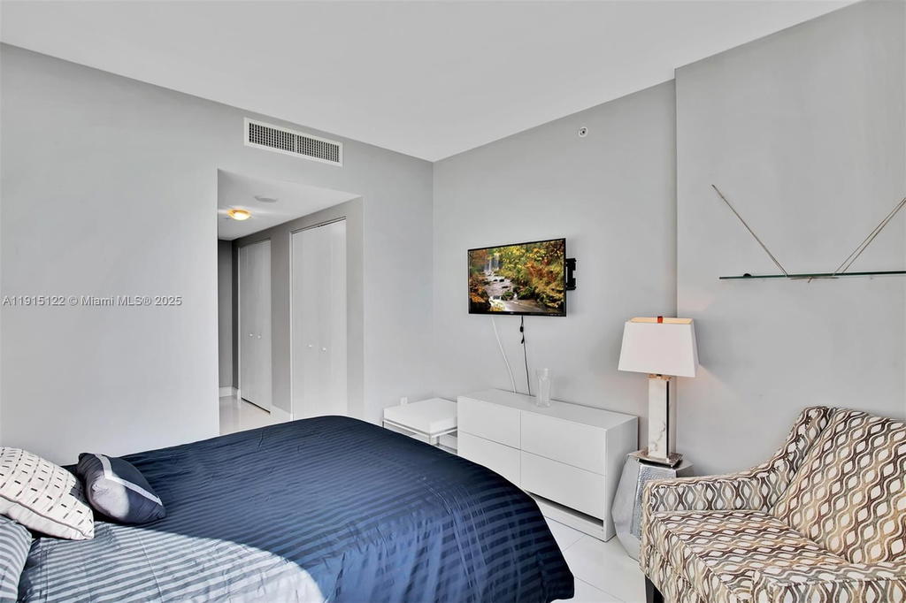 Real estate property located at 92 3rd St #4510, Miami-dade, Mint Condo, Miami, FL
