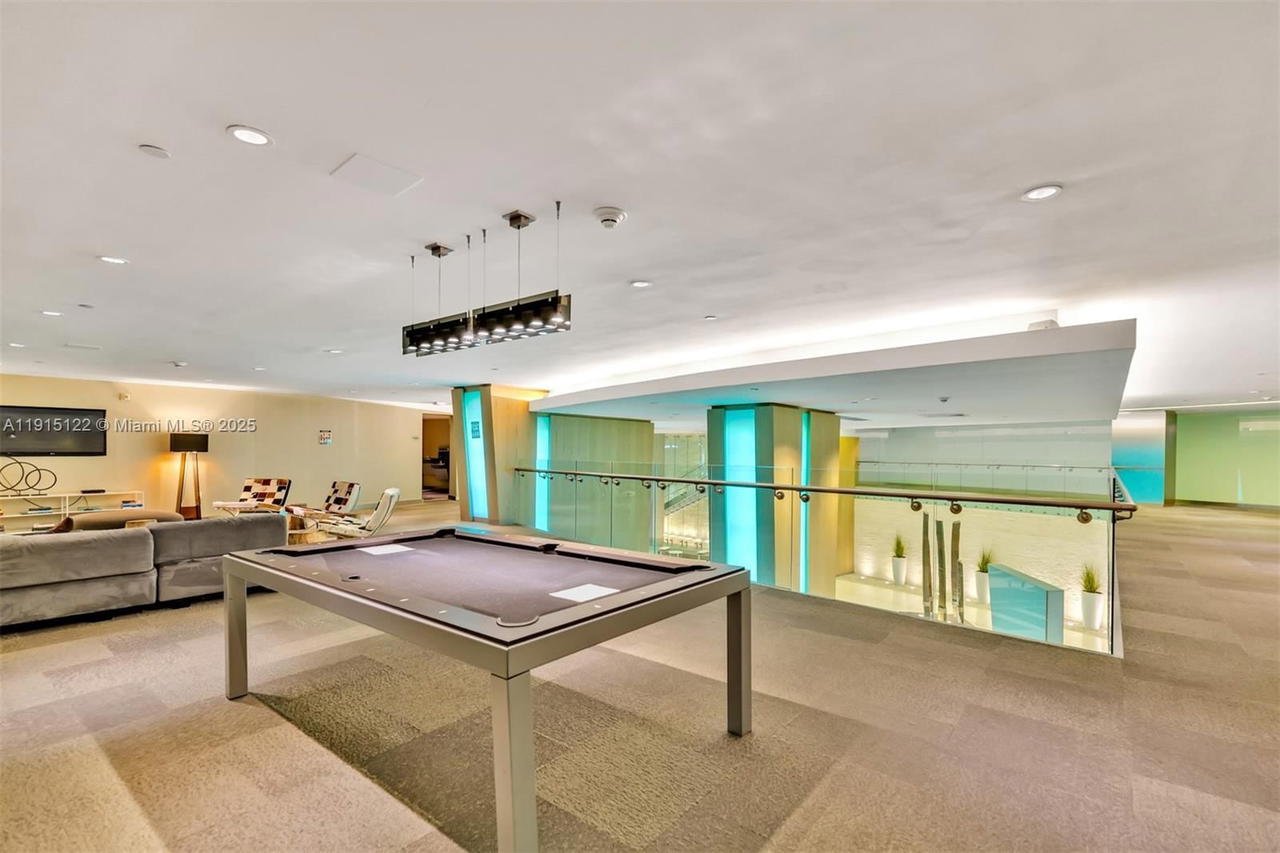Real estate property located at 92 3rd St #4510, Miami-dade, Mint Condo, Miami, FL