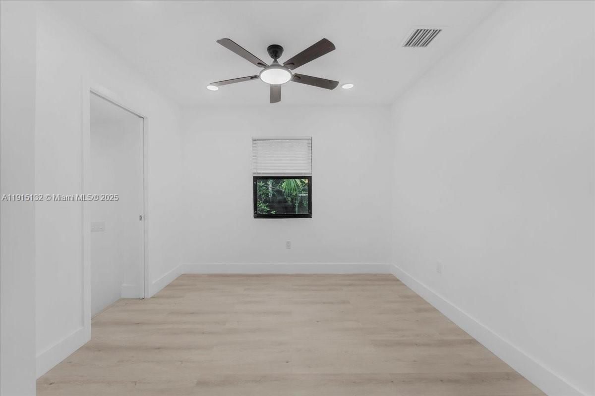 Real estate property located at 5220 6 ST, Miami-dade, Hills Trail Grove, Miami, FL