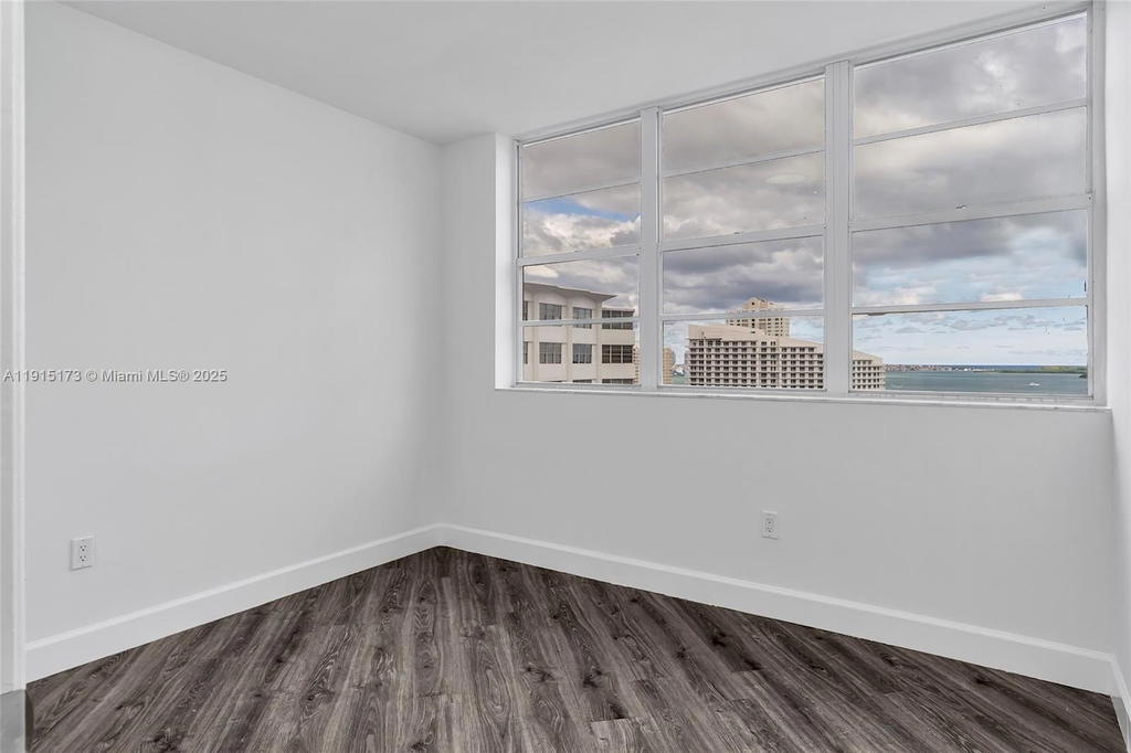 Real estate property located at 825 Brickell Bay Dr #1942, Miami-dade, Four Ambassadors Condo Ph, Miami, FL