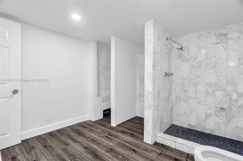 Real estate property located at 825 Brickell Bay Dr #1942, Miami-dade, Four Ambassadors Condo Ph, Miami, FL