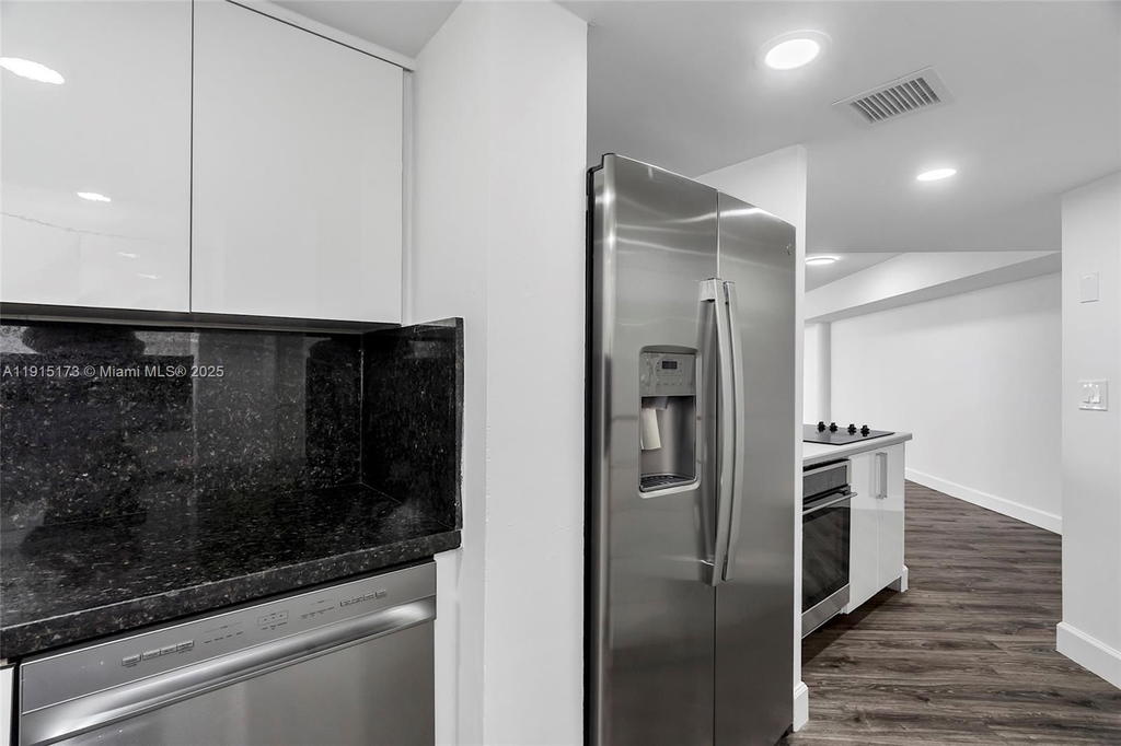 Real estate property located at 825 Brickell Bay Dr #1942, Miami-dade, Four Ambassadors Condo Ph, Miami, FL
