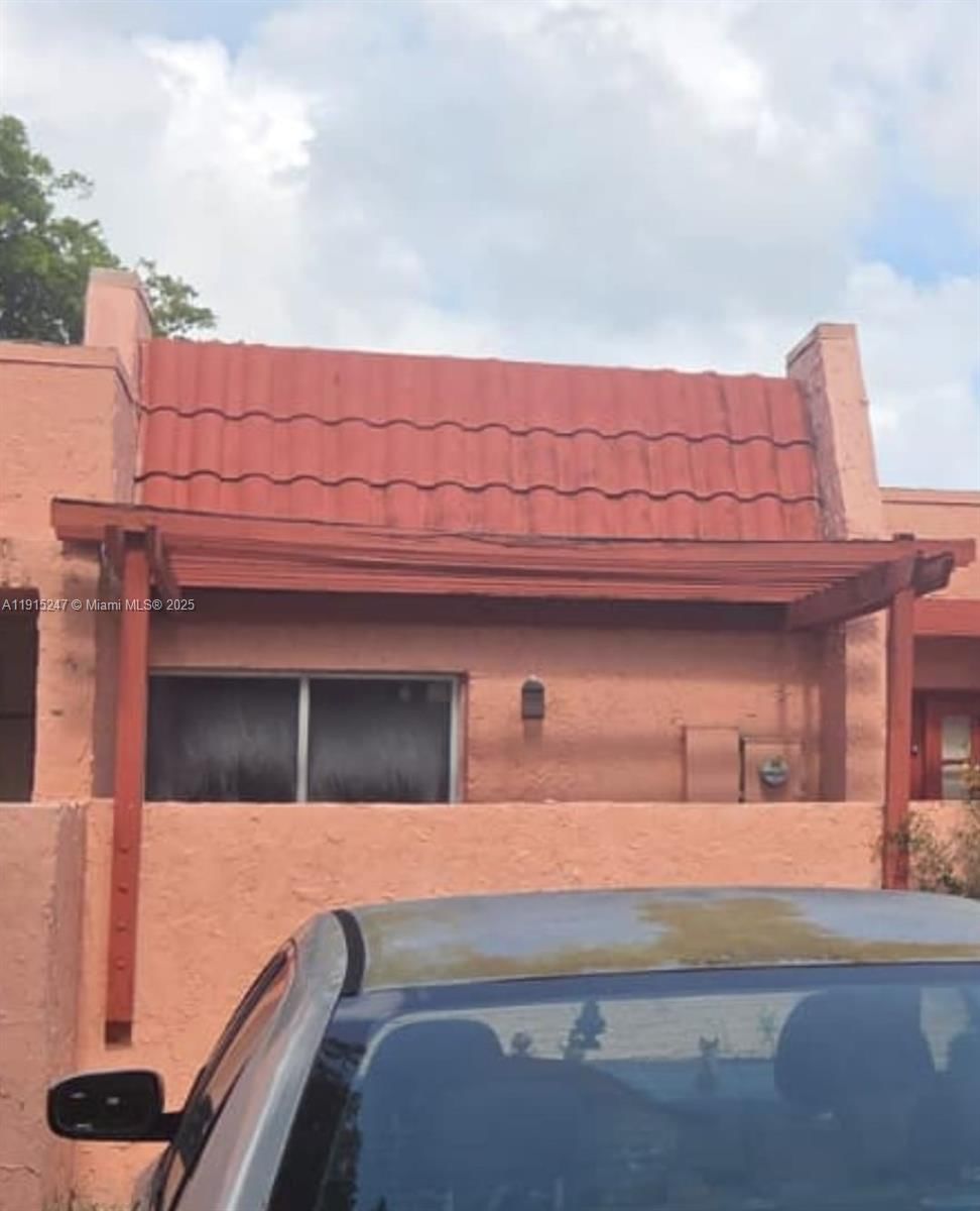 Real estate property located at 1524 56th Ave #7, Broward, Wimbledon Townhouse I-16, Lauderhill, FL