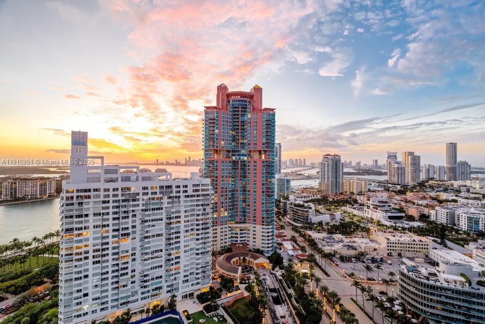 Real estate property located at 50 Pointe Dr #2703, Miami-dade, Continuum On South Beach, Miami Beach, FL