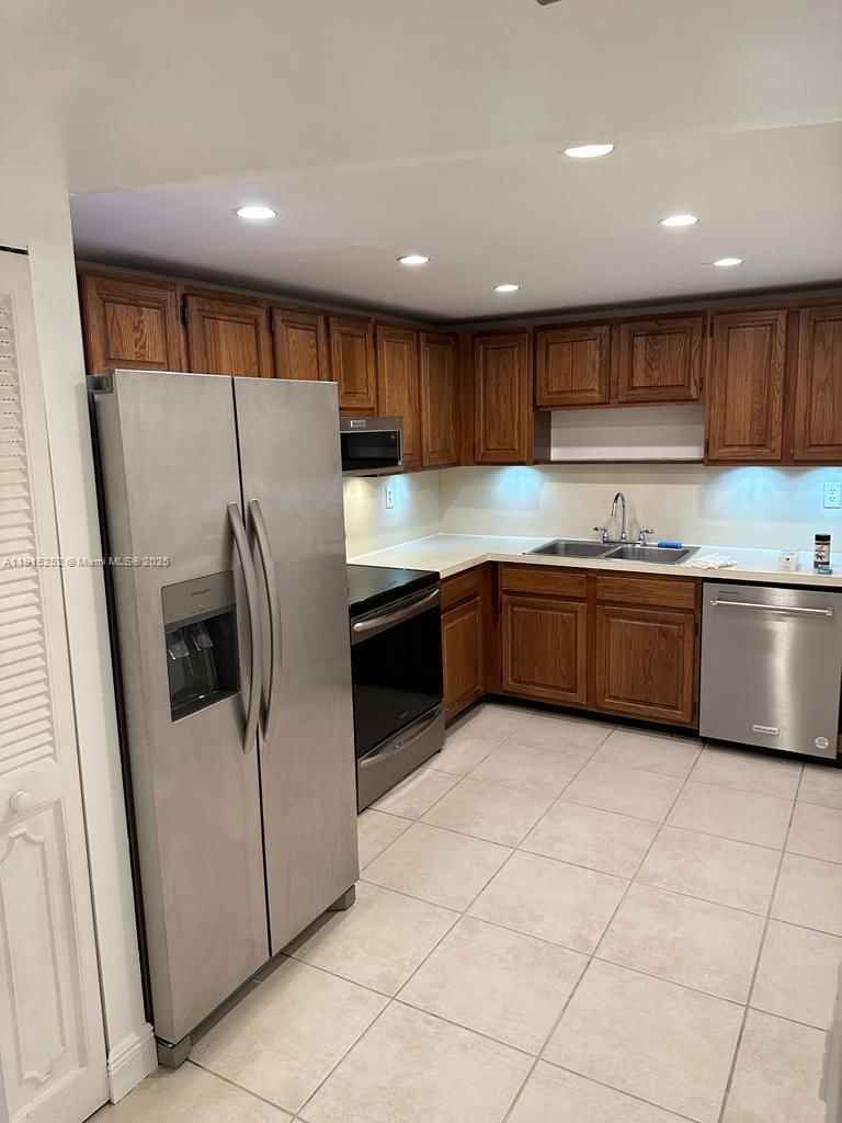 Real estate property located at 1621 Collins Ave #505, Miami-dade, The Georgian Condo, Miami Beach, FL