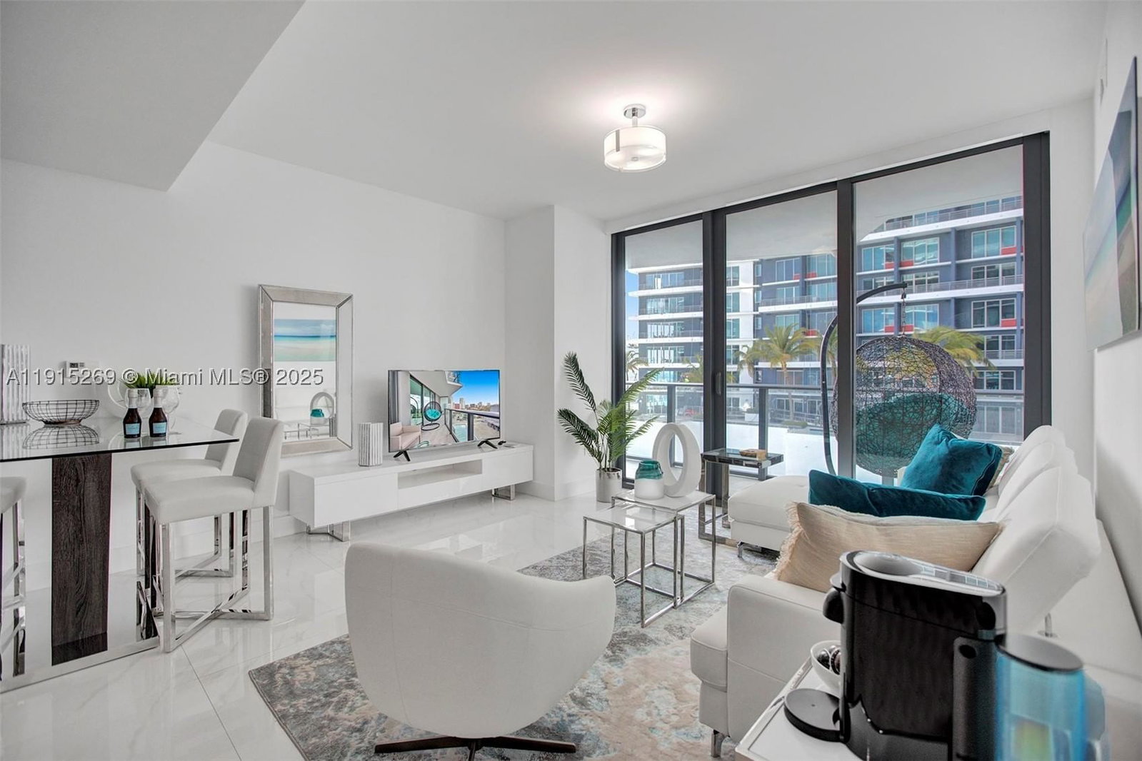 Real estate property located at 1300 Miami Ave #1407, Miami-dade, 1300 S Miami Avenue Condo, Miami, FL