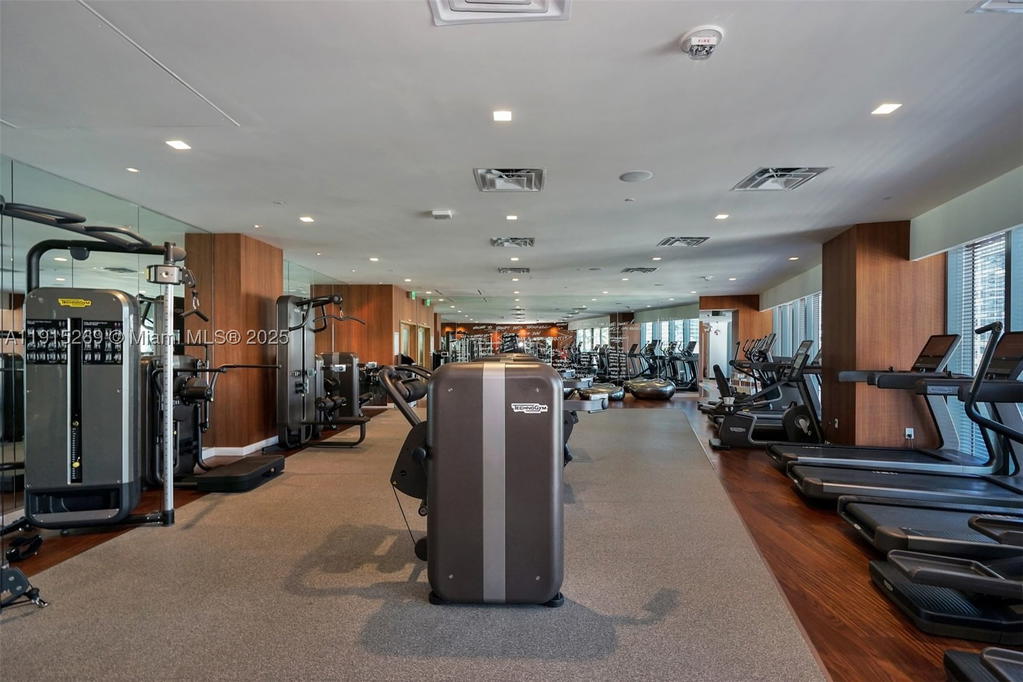 Real estate property located at 1300 Miami Ave #1407, Miami-dade, 1300 S Miami Avenue Condo, Miami, FL