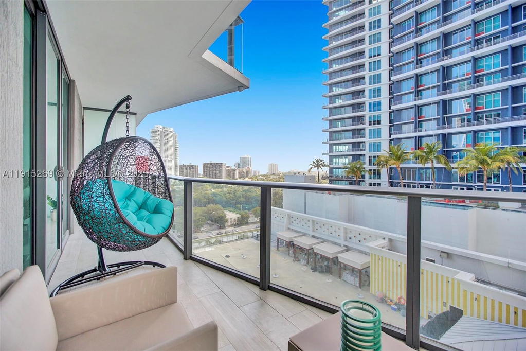 Real estate property located at 1300 Miami Ave #1407, Miami-dade, 1300 S Miami Avenue Condo, Miami, FL