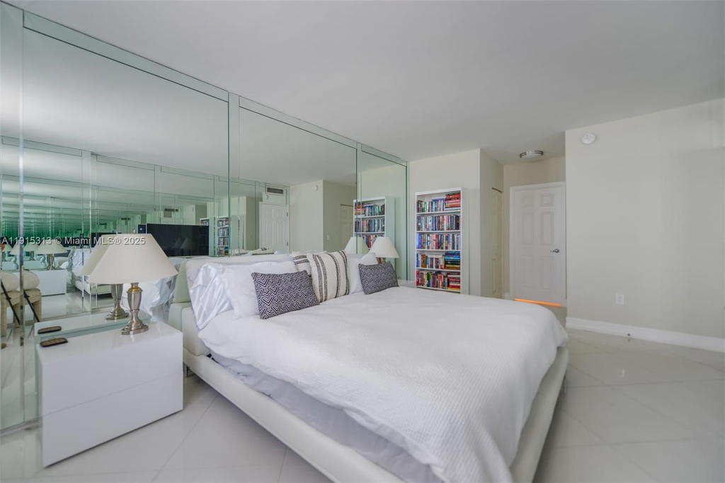 Real estate property located at 1950 Ocean Dr #5G, Broward, Hemispheres Condo, Hallandale Beach, FL