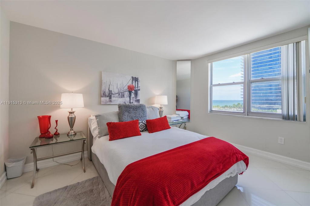 Real estate property located at 1950 Ocean Dr #5G, Broward, Hemispheres Condo, Hallandale Beach, FL
