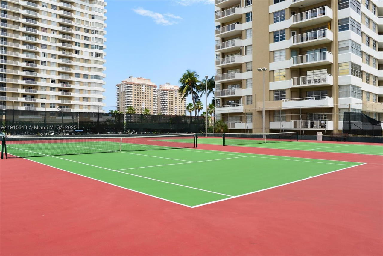 Real estate property located at 1950 Ocean Dr #5G, Broward, Hemispheres Condo, Hallandale Beach, FL