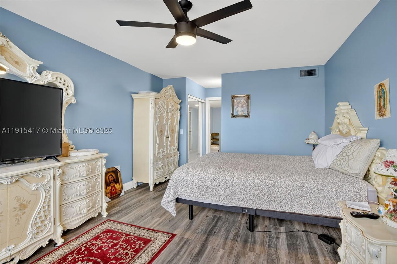 Real estate property located at 2521 104th Ave #203, Broward, Sunrise Lakes 211 Condo, Sunrise, FL