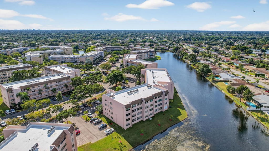 Real estate property located at 2521 104th Ave #203, Broward, Sunrise Lakes 211 Condo, Sunrise, FL