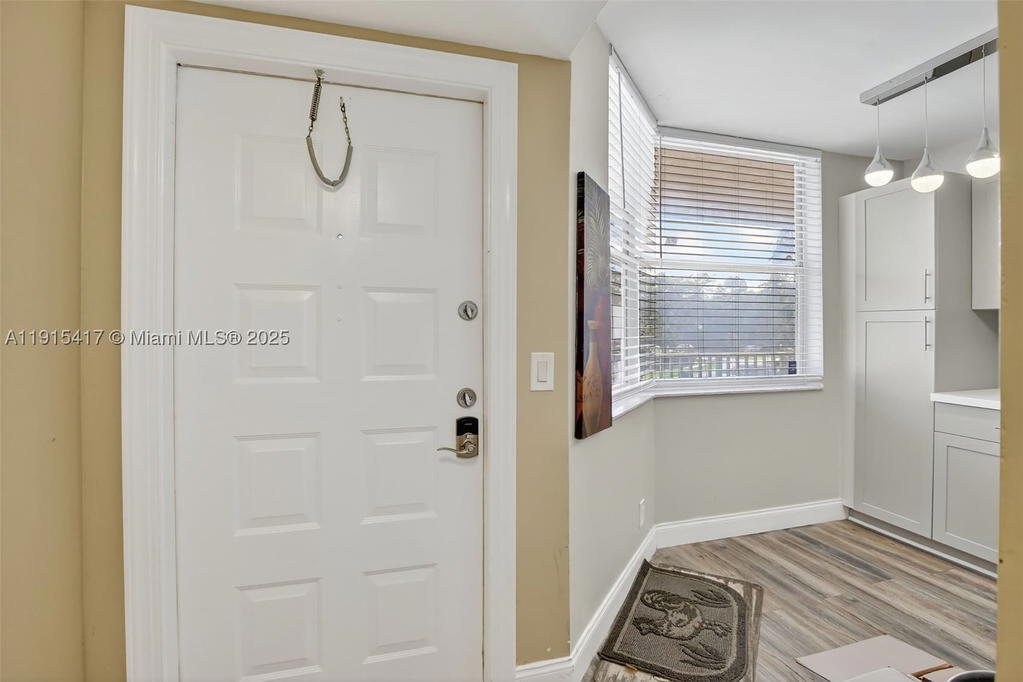Real estate property located at 2521 104th Ave #203, Broward, Sunrise Lakes 211 Condo, Sunrise, FL