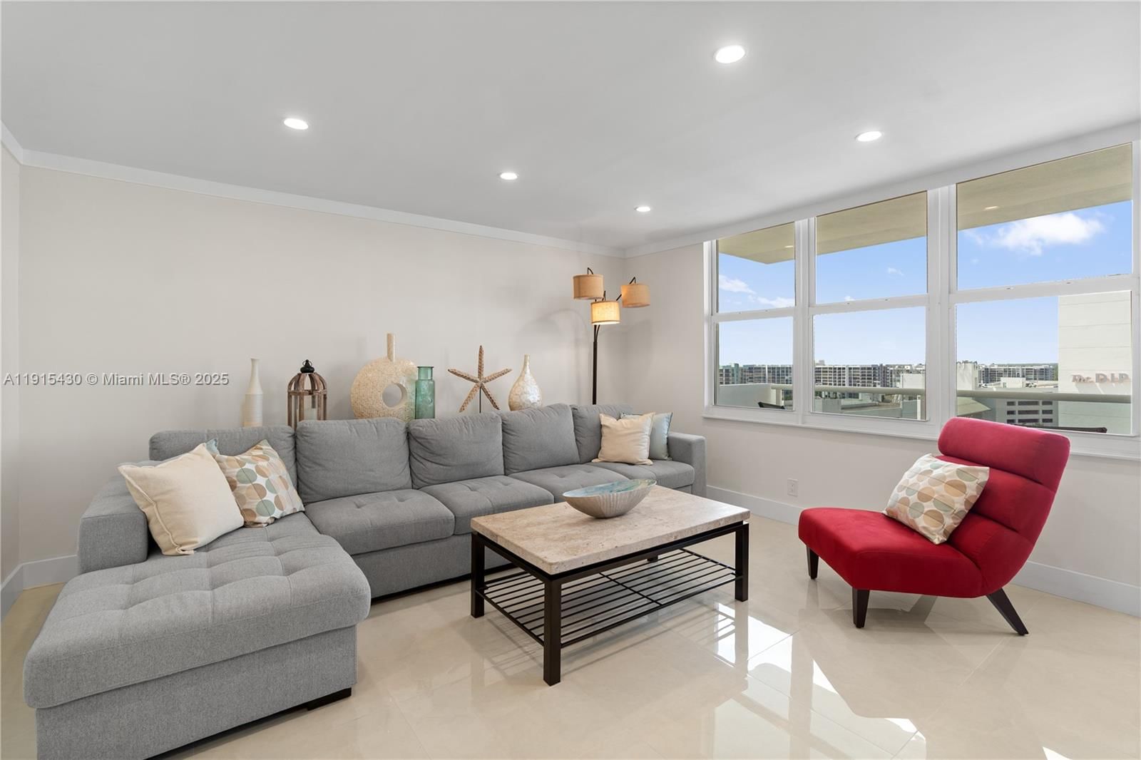 Real estate property located at 3725 Ocean Dr #1225, Broward, Sea Air Towers Condo, Hollywood, FL