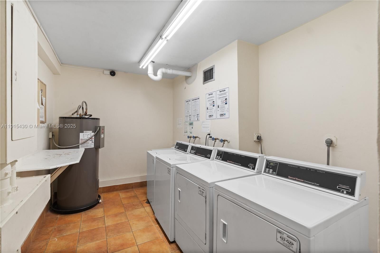 Real estate property located at 3725 Ocean Dr #1225, Broward, Sea Air Towers Condo, Hollywood, FL