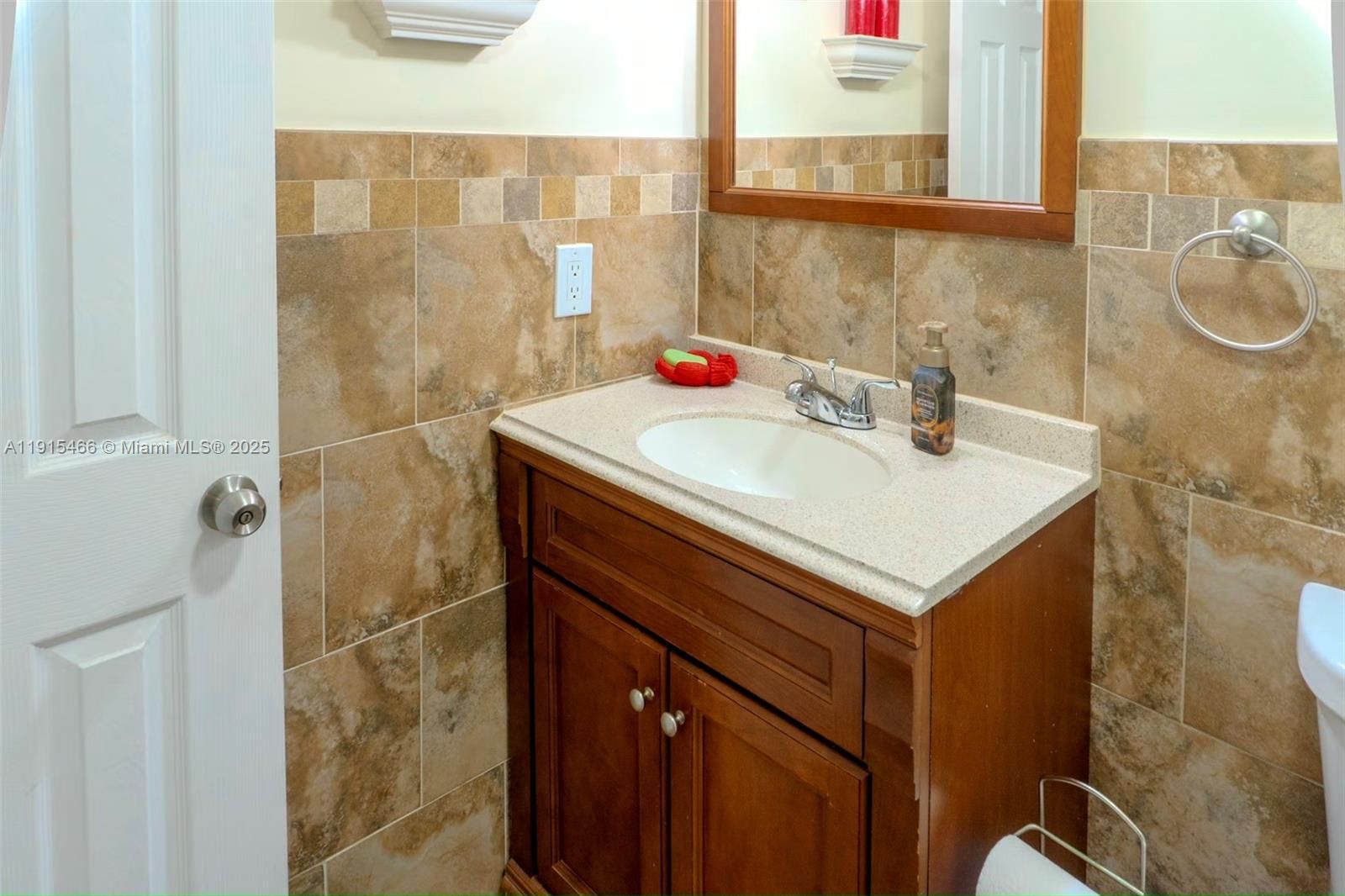 Real estate property located at 122 204th St #3, Miami-dade, Ro-mont Gardens Andover C, Miami Gardens, FL