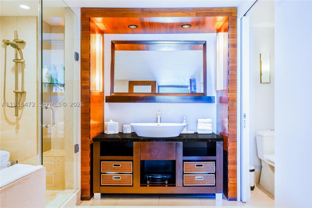 Real estate property located at 6801 Collins Ave #1002, Miami-dade, Central Carillon Beach Co, Miami Beach, FL