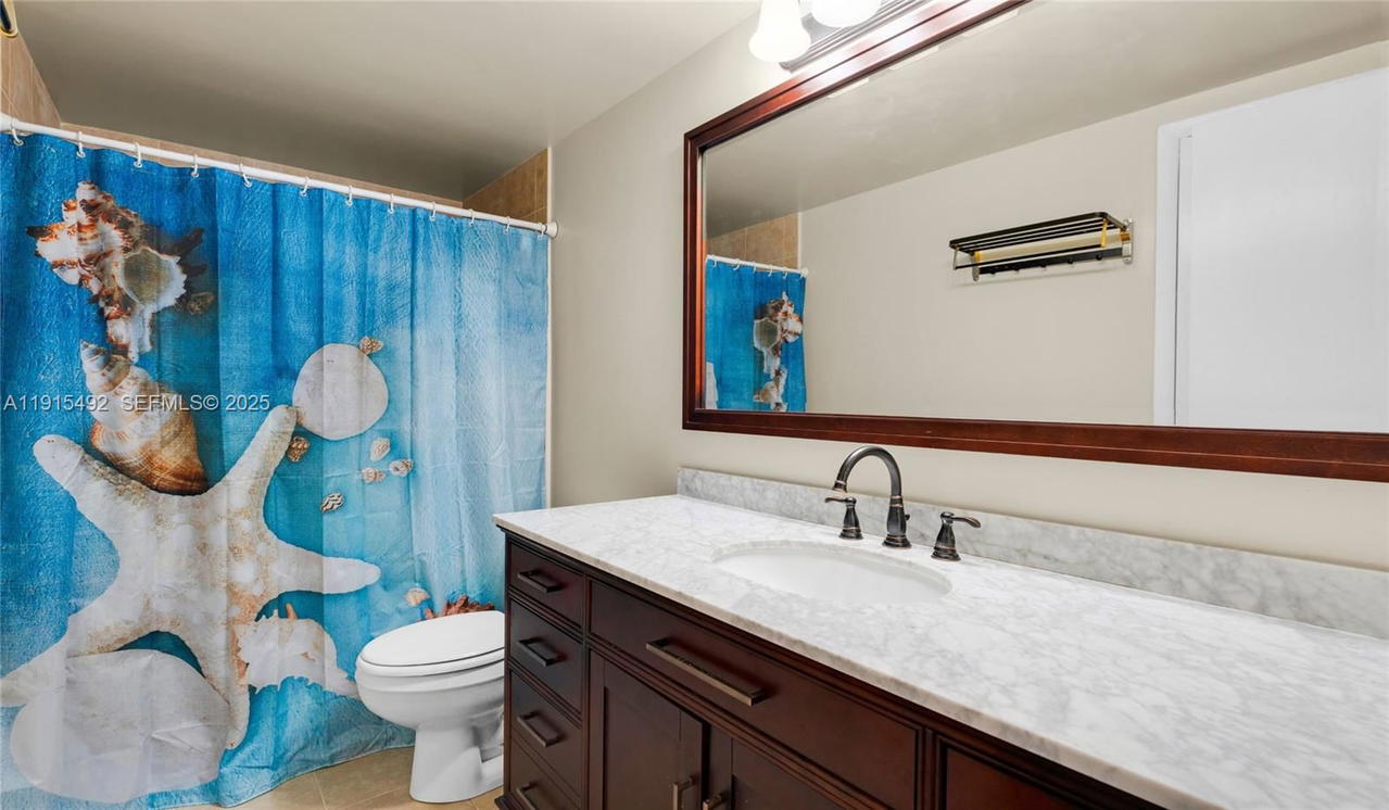 Real estate property located at 1801 Ocean Drive #207, Broward, Hyde Park Towers Condo, Hollywood, FL