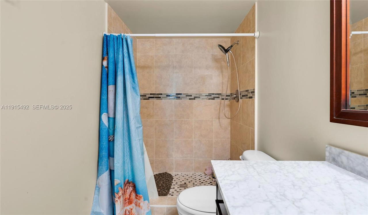 Real estate property located at 1801 Ocean Drive #207, Broward, Hyde Park Towers Condo, Hollywood, FL
