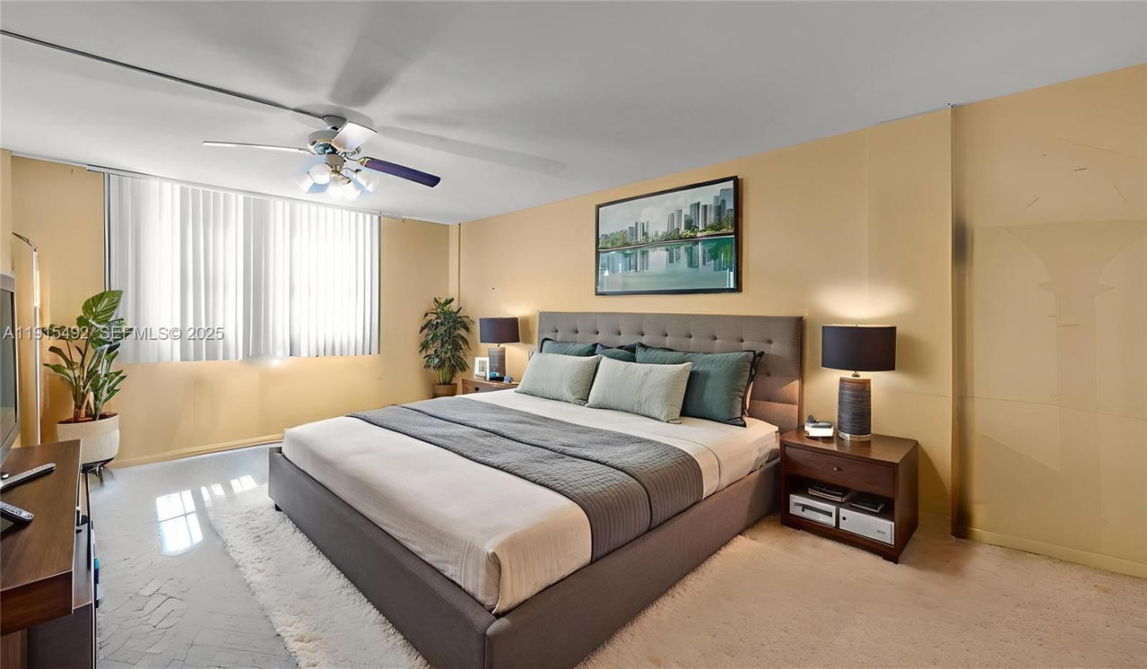 Real estate property located at 1801 Ocean Drive #207, Broward, Hyde Park Towers Condo, Hollywood, FL