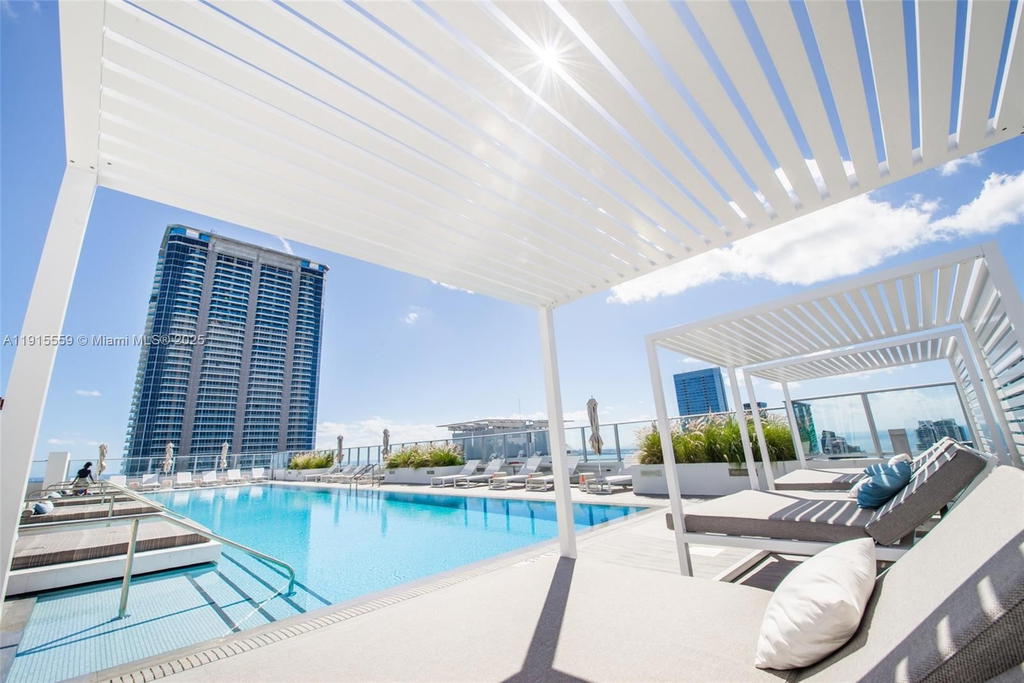 Real estate property located at 1010 Brickell Ave #3002, Miami-dade, 1010 Brickell Condo, Miami, FL