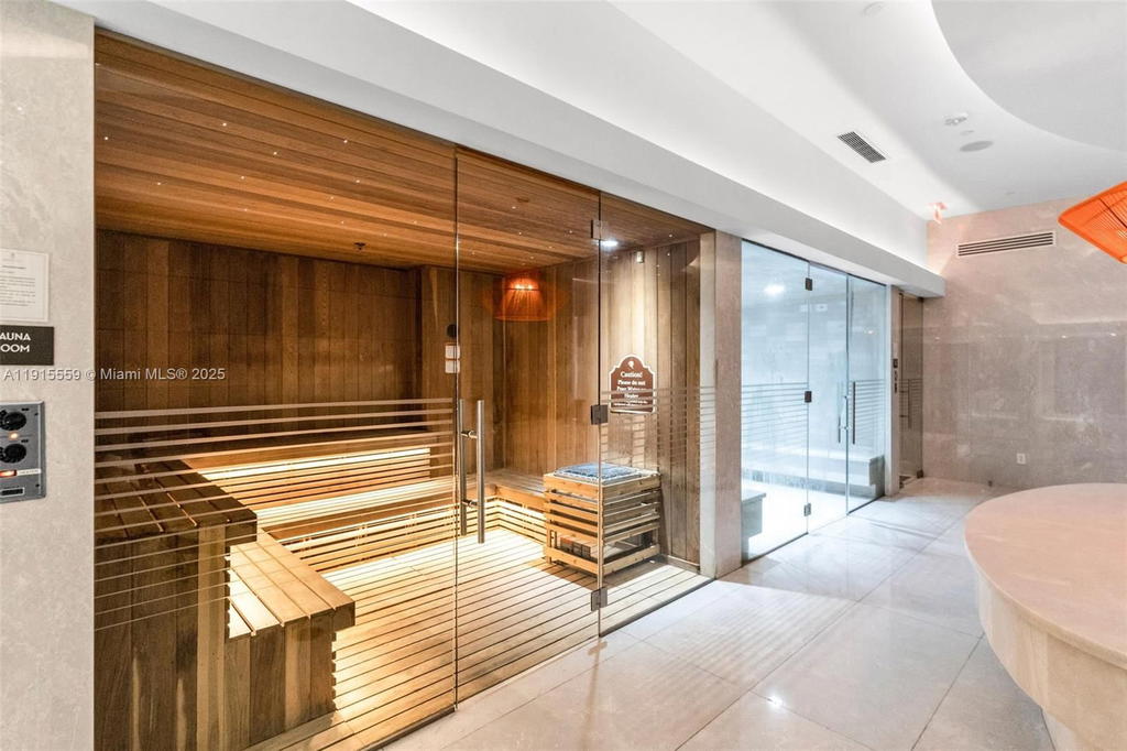 Real estate property located at 1010 Brickell Ave #3002, Miami-dade, 1010 Brickell Condo, Miami, FL