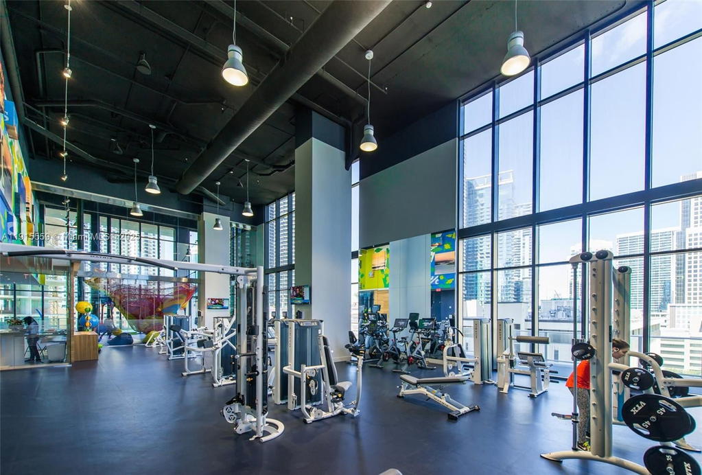 Real estate property located at 1010 Brickell Ave #3002, Miami-dade, 1010 Brickell Condo, Miami, FL