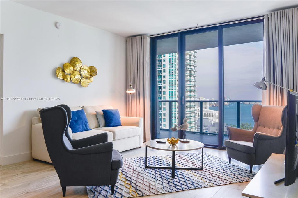 Real estate property located at 1010 Brickell Ave #3002, Miami-dade, 1010 Brickell Condo, Miami, FL