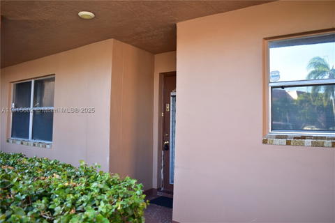 Real estate property located at 9721 Sunrise Lakes Blvd #108, Broward, Sunrise Lakes 135 Condo, Sunrise, FL