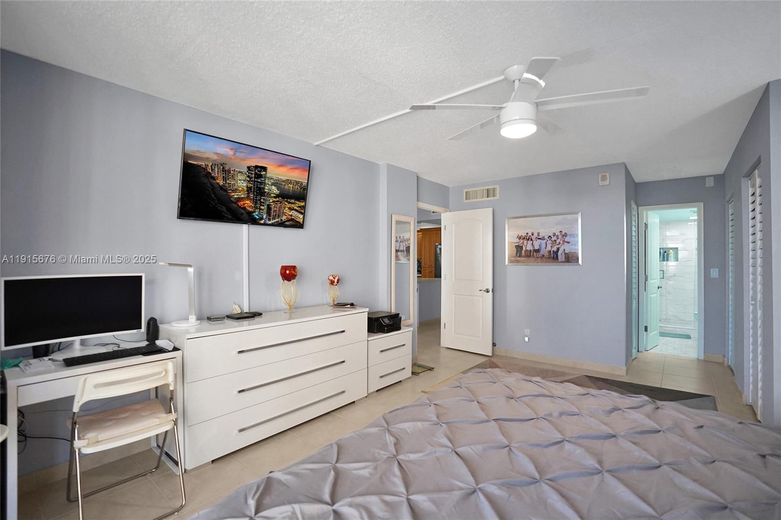Real estate property located at 1849 Ocean Dr #1203, Broward, Plaza Towers South Condo, Hallandale Beach, FL