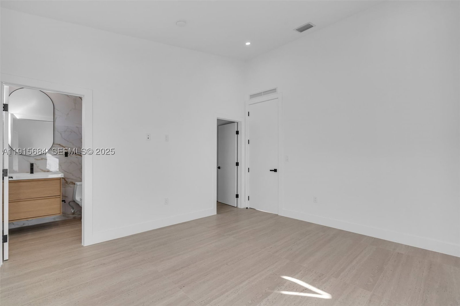 Real estate property located at 3905 5th St, Miami-dade, Floyds Groves Estates, Coral Gables, FL