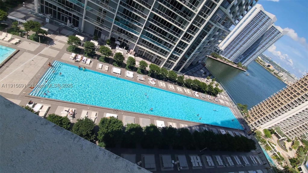Real estate property located at 495 Brickell Ave #2206, Miami-dade, Icon Brickell No Two, Miami, FL