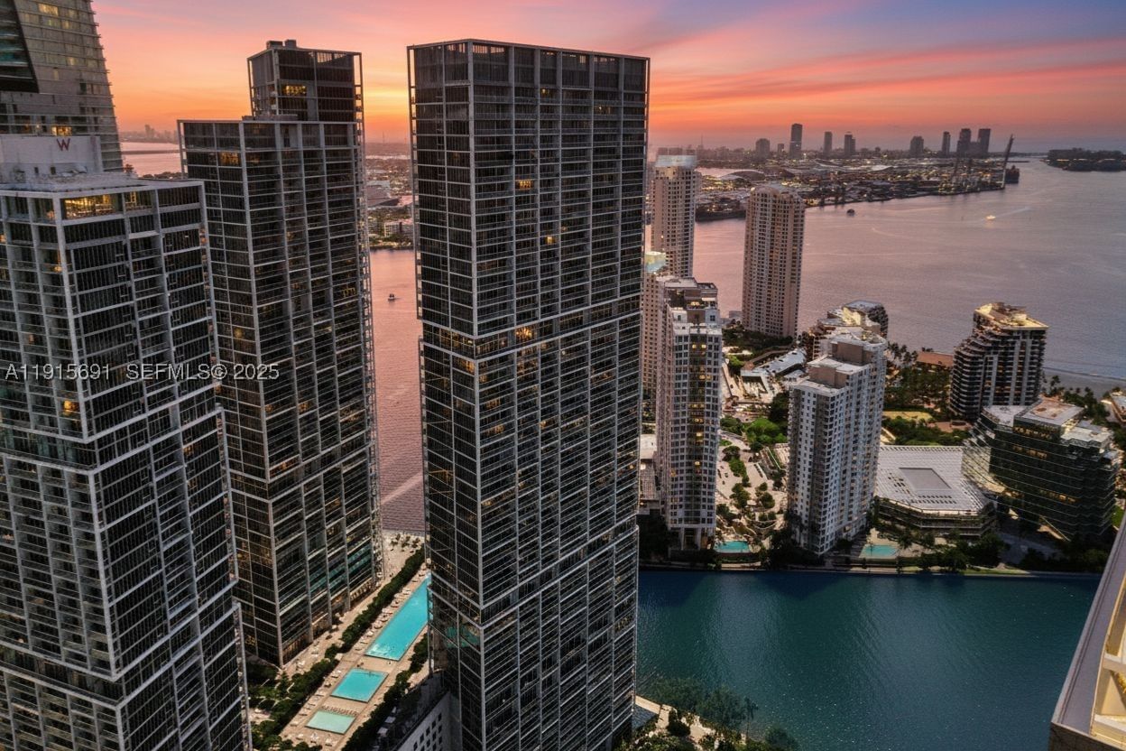 Real estate property located at 495 Brickell Ave #2206, Miami-dade, Icon Brickell No Two, Miami, FL