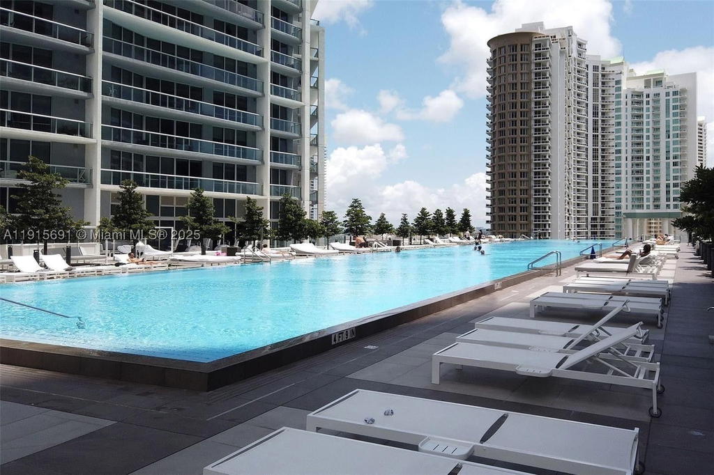 Real estate property located at 495 Brickell Ave #2206, Miami-dade, Icon Brickell No Two, Miami, FL