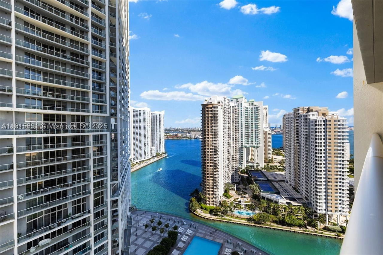 Real estate property located at 495 Brickell Ave #2206, Miami-dade, Icon Brickell No Two, Miami, FL