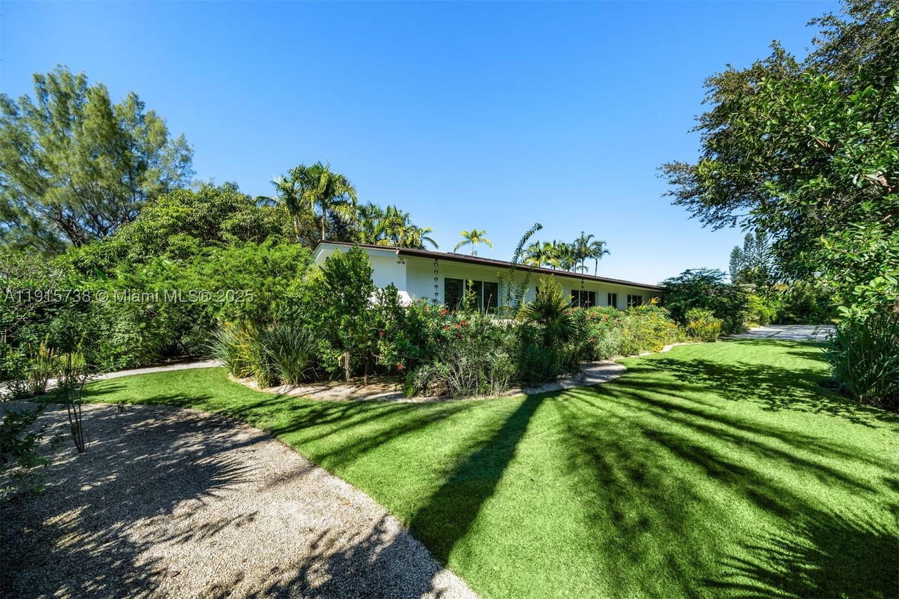 Real estate property located at 12050 Moss Ranch Rd, Miami-dade, Town & Ranch Ests, Pinecrest, FL
