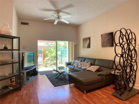 Real estate property located at 6001 70th St #115, Miami-dade, Valencia Condo, South Miami, FL