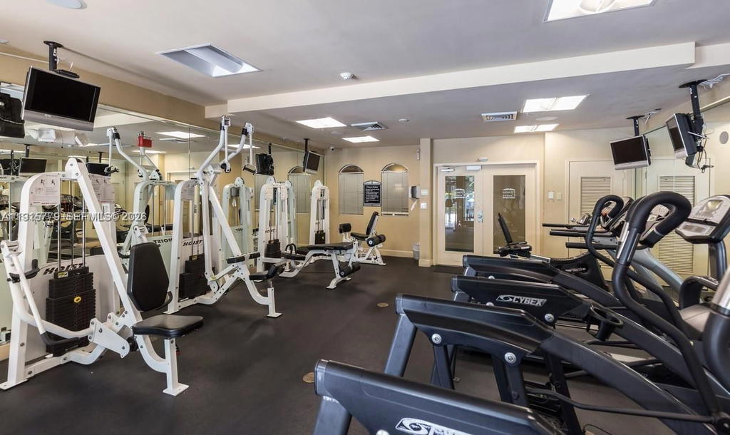 Real estate property located at 6001 70th St #115, Miami-dade, Valencia Condo, South Miami, FL