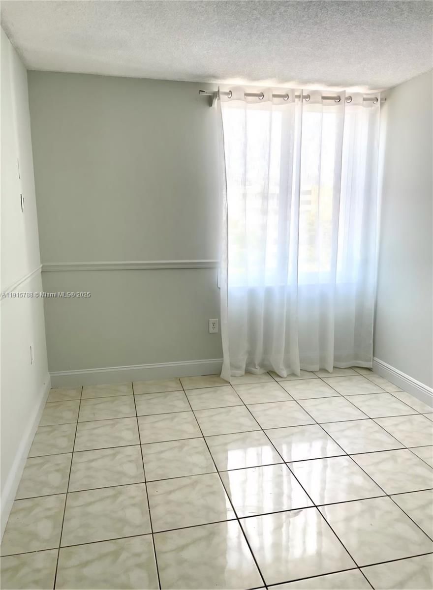 Real estate property located at 250 180th Dr #510, Miami-dade, Caribbean Breeze Condo, Sunny Isles Beach, FL