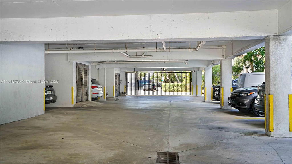 Real estate property located at 8255 Abbott Ave #403, Miami-dade, Abbott By The Sea Condo, Miami Beach, FL