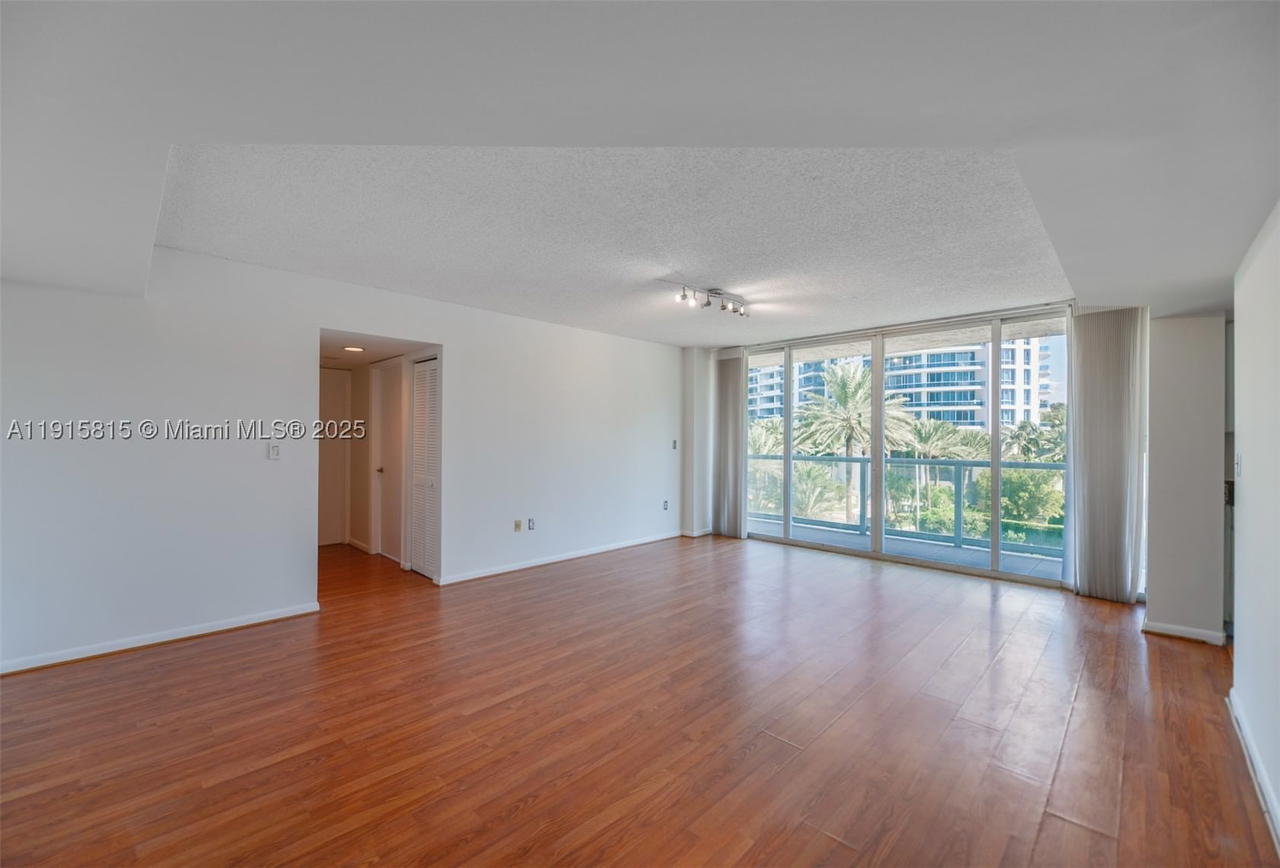 Real estate property located at 5900 Collins Ave #506, Miami-dade, The Grandview Condo, Miami Beach, FL