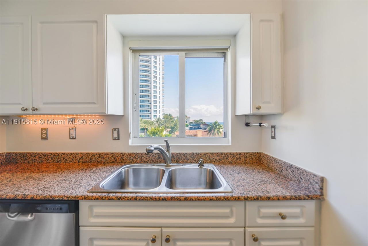 Real estate property located at 5900 Collins Ave #506, Miami-dade, The Grandview Condo, Miami Beach, FL