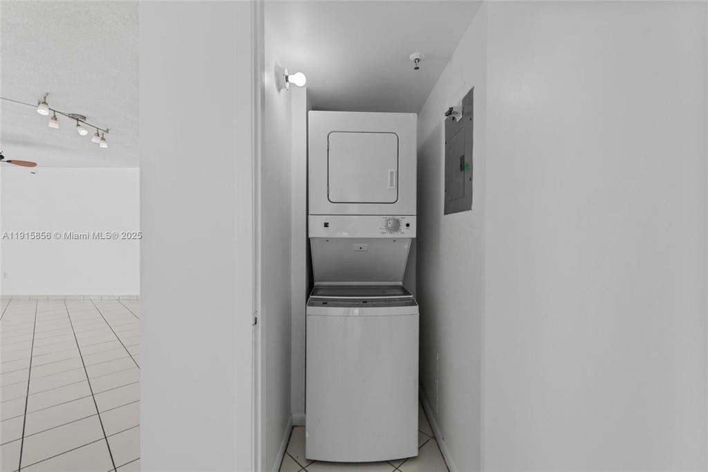 Real estate property located at 7832 Collins Ave #207, Miami-dade, Park Beach Club Condo, Miami Beach, FL